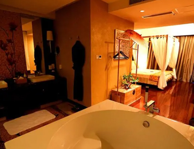 上海松江区养生会所的黄昏恋：当爱情遇上八十岁